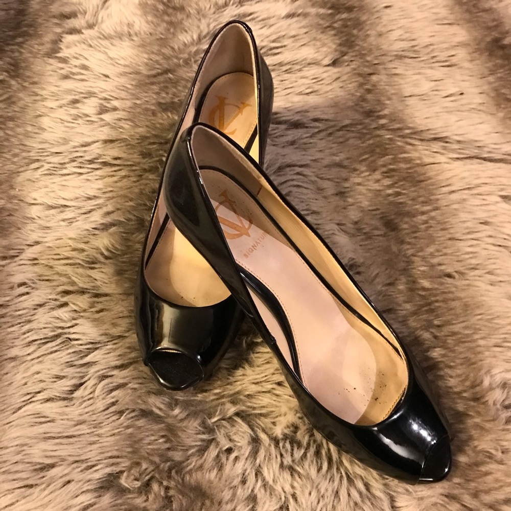 Black patent peep toe heels